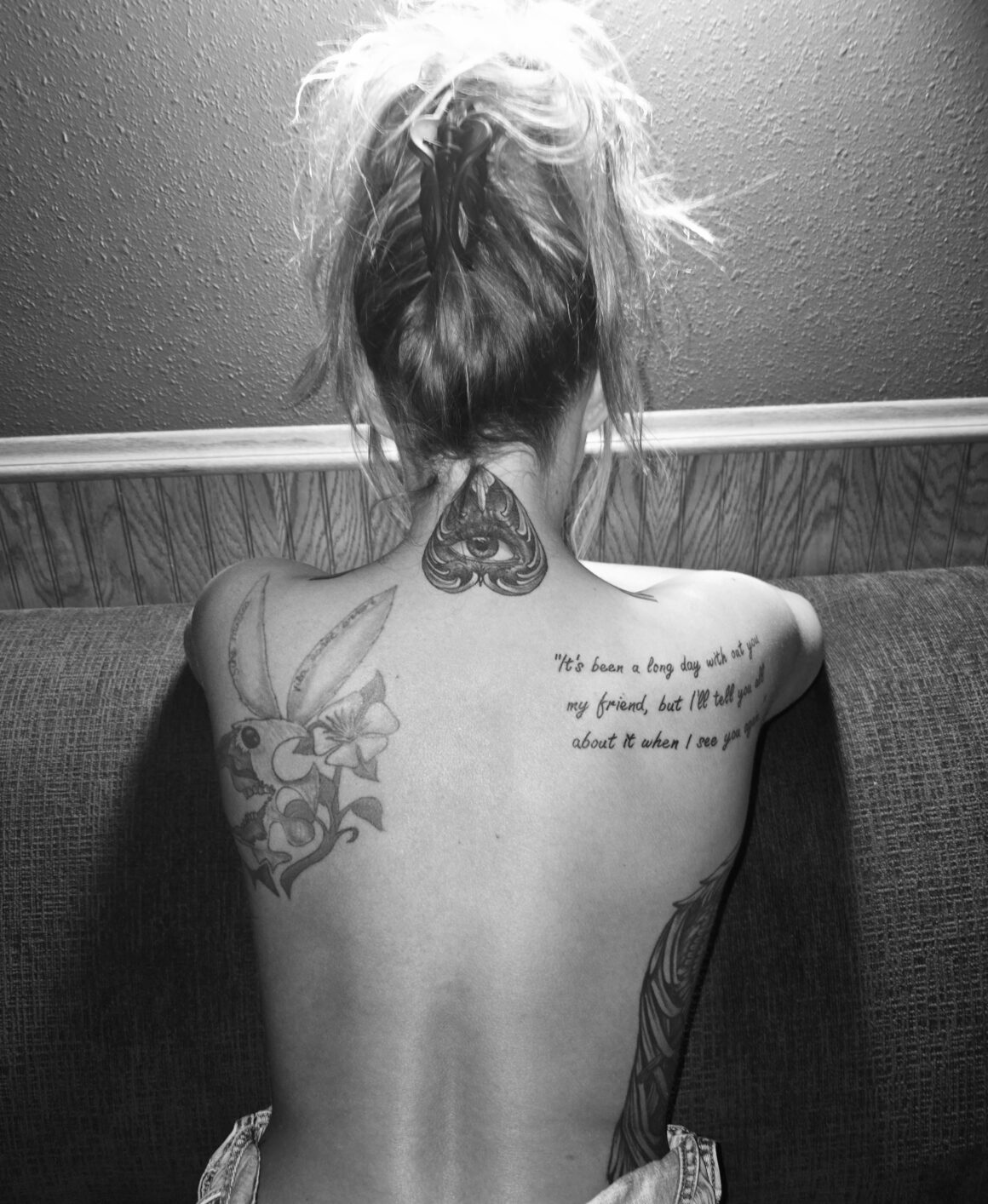 Ivy Stuart, Tattoo Model, @ivybshort