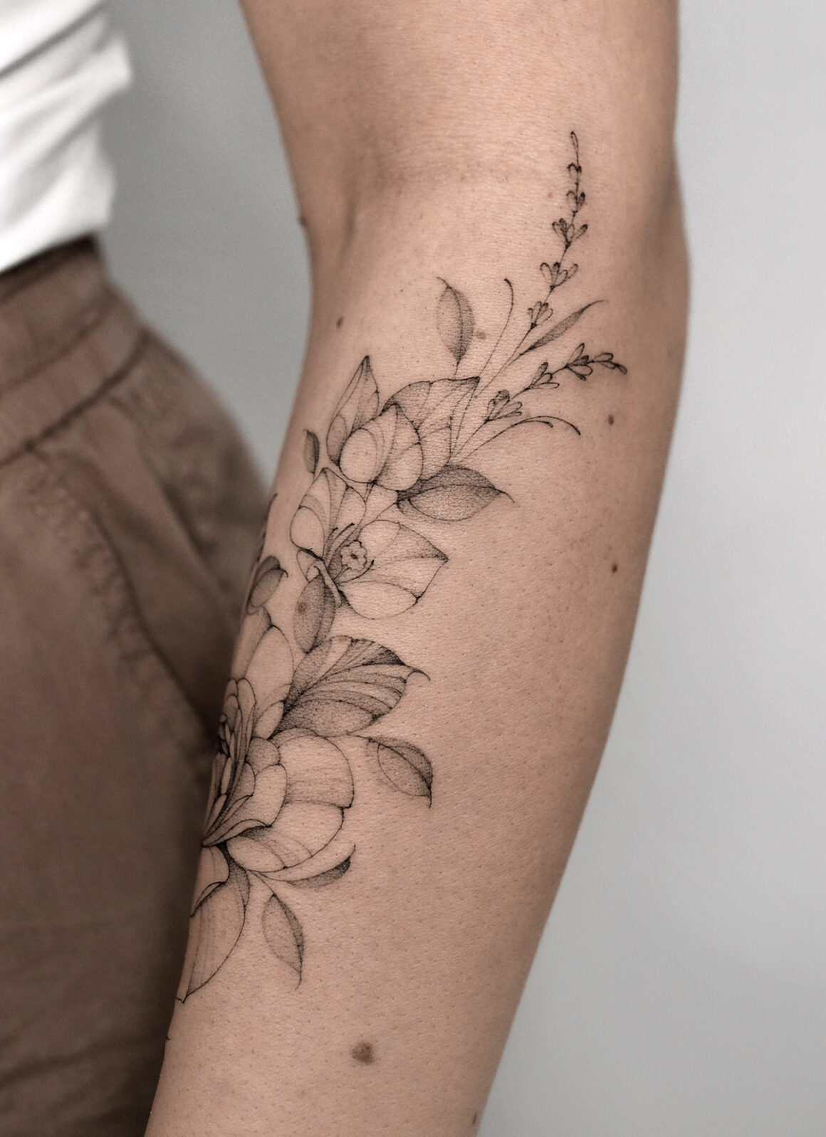 Tattoo by Asia Teraeva, @asya.tattoo